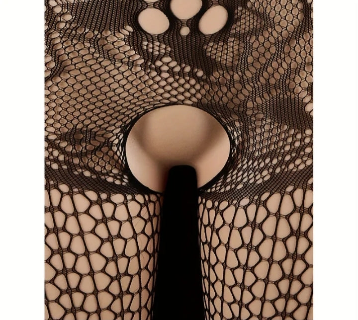 Women's openwork fishnet bodysuit – bold sensuality and sculpting design